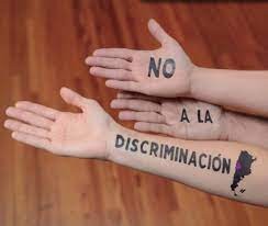 Un 73% vivió persecución o fue testigo de un hecho de discriminación en Argentina, según un sondeo | Actualidad