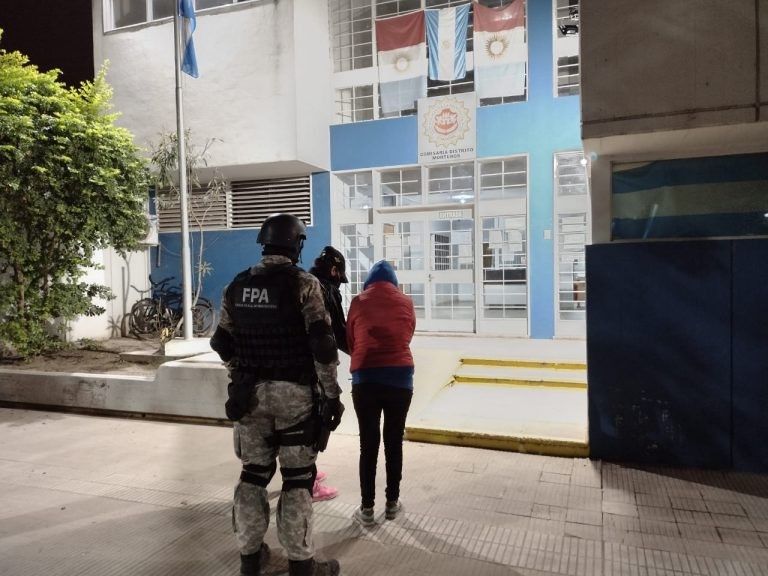 Operativo antinarcóticos en Morteros: al verse acorralado, uno de los sospechosos tiró por la ventana 300 mil pesos | Córdoba