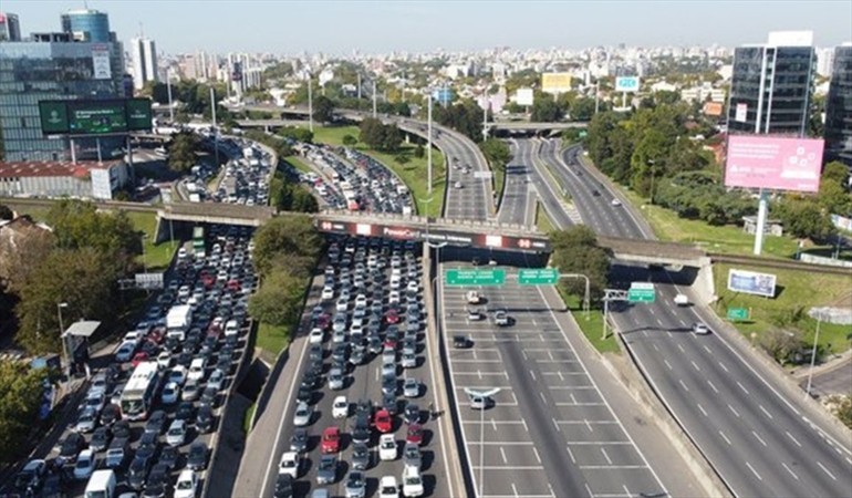 Controles y cierres de acesos: caos de tránsito en Panamericana | Actualidad