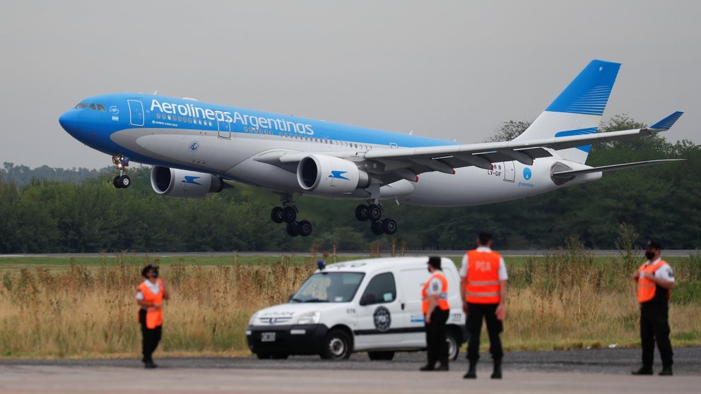 Parte un nuevo vuelo de Aerolíneas para buscar vacunas Sputnik V a Moscú | Actualidad