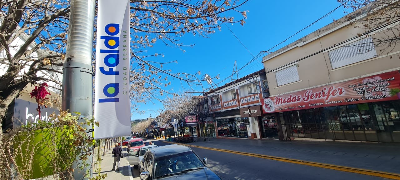 FOTOS: La Falda se sumó a las localidades que permiten trabajar a negocios no esenciales | Córdoba