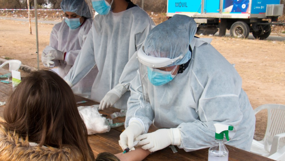 No bajan los casos de coronavirus en Córdoba: 5.325 contagios y 52 fallecidos | Córdoba