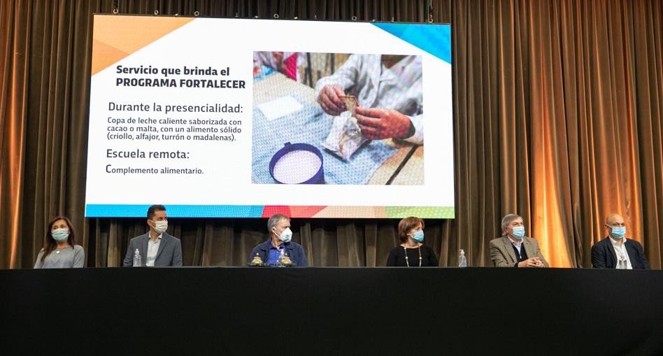 Programa Fortalecer: comenzó la entrega del alimento complementario a niños escolarizados | Córdoba
