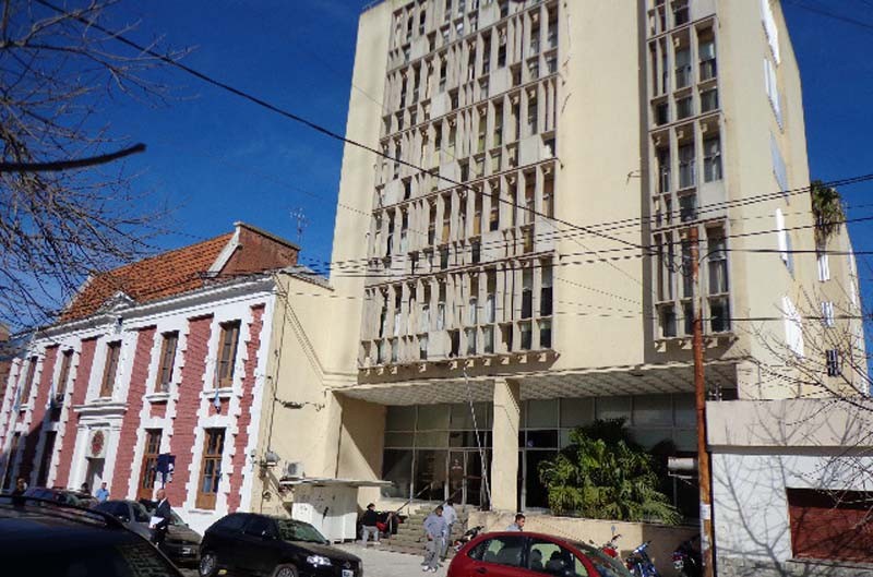 Autorizan a cambiar apellido a menor, por femicidio cometido por su padre | Córdoba