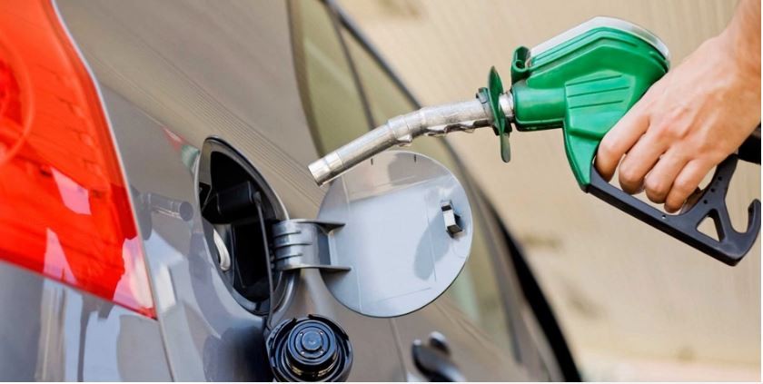 Condenan a empleador por obligar a trabajadora a usar prenda ajustada | Actualidad