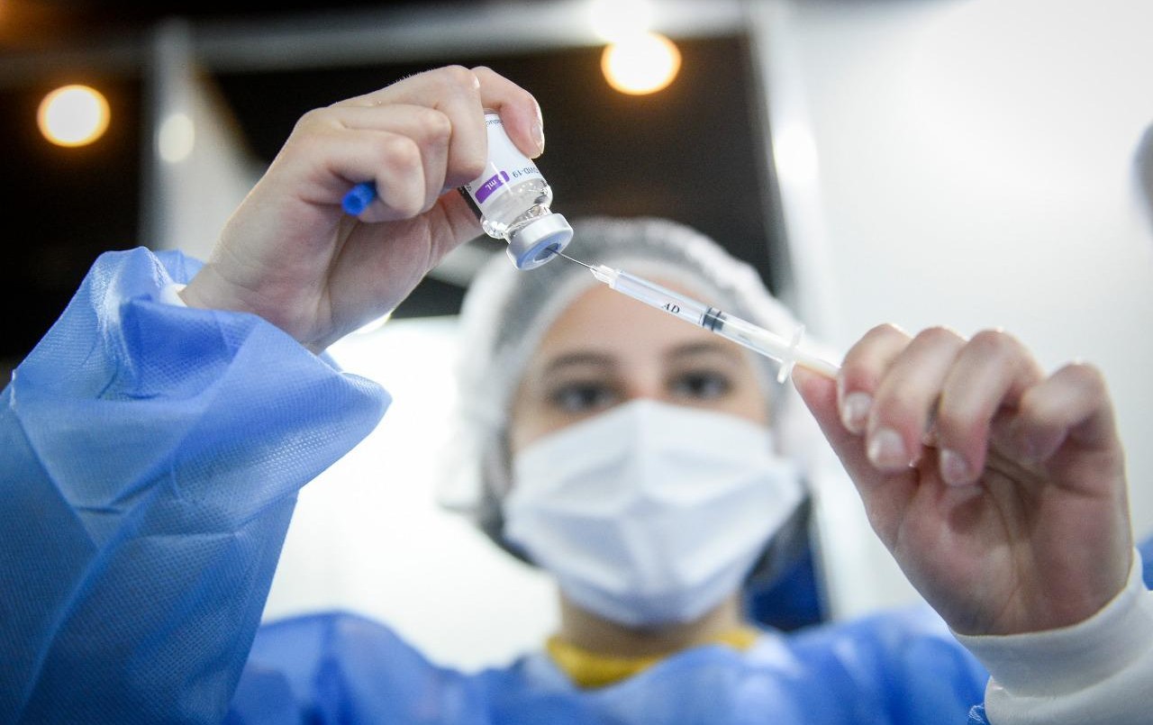 En un mes se vacunó a más de 7.600.000 personas y arribaron casi 8 millones de dosis | Actualidad