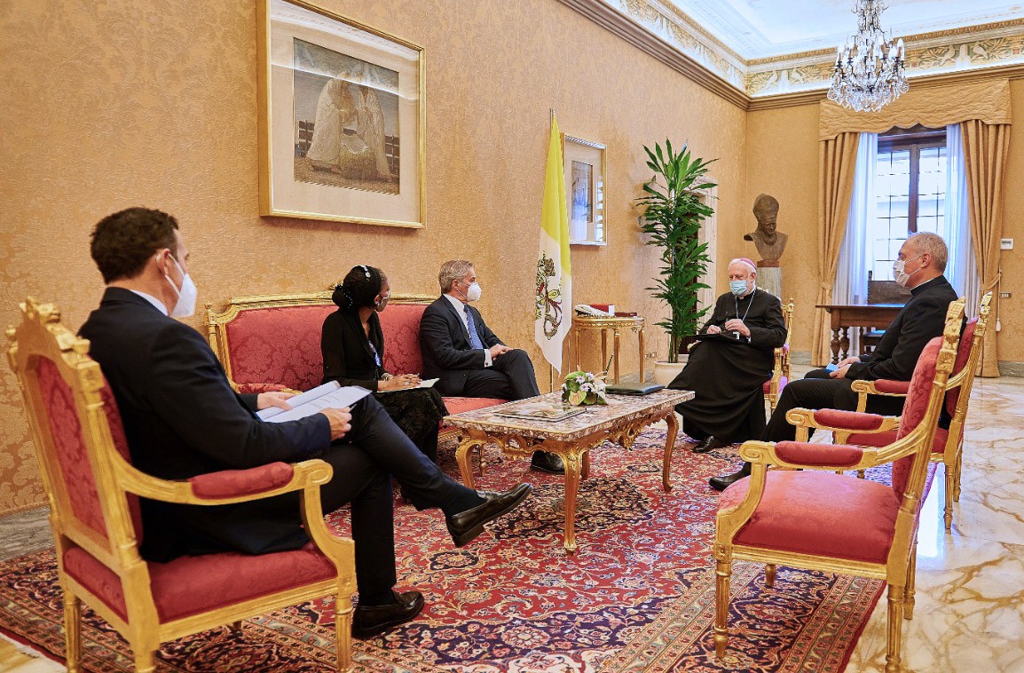 Vacunas, Nicaragua y Venezuela: Felipe Solá se reunió con el canciller del Vaticano | Actualidad