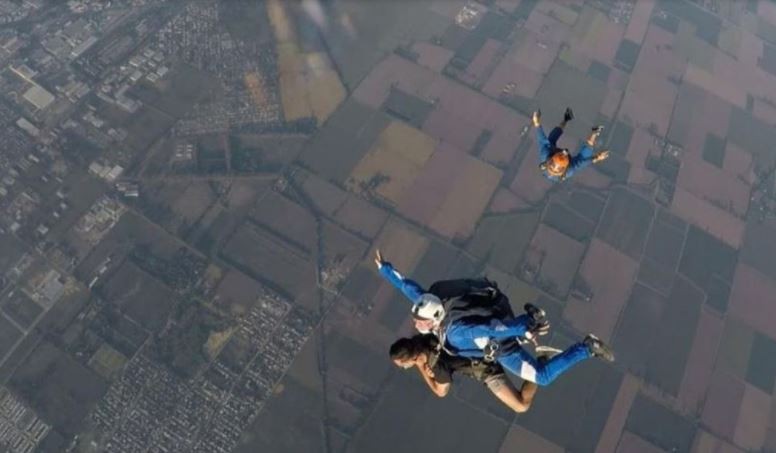 Dos paracaidistas mueren en Australia al caer del avión antes de saltar | Internacionales