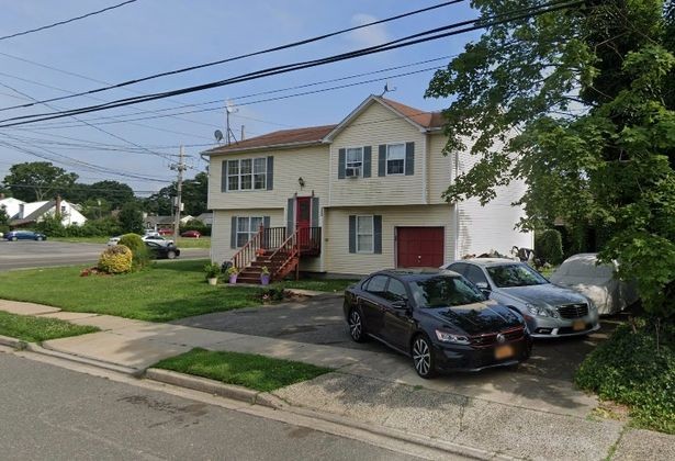 Lleva 20 años viviendo en una casa sin pagar: "Se está burlando de los tribuanales" | Internacionales