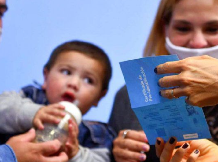 880 mil beneficiarios de la AUH cobrarán un plus de más de 7.000 pesos | Actualidad