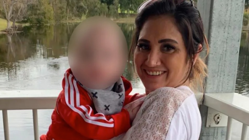 Una joven madre murió ahogada en un contenedor de ropa mientras revisaba las donaciones | Internacionales