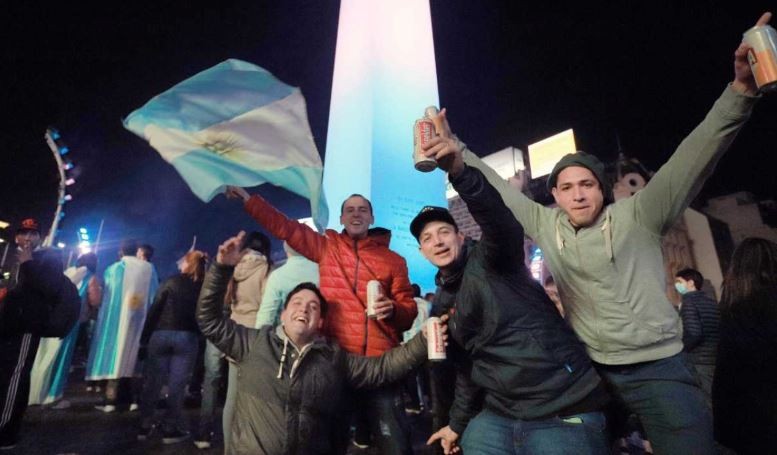 Tras los festejos por la Copa América, infectólogos esperan un rebote en los casos de coronavirus | Actualidad