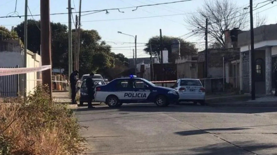 Horror en Córdoba: Lo apuñalaron y lo dejaron muriendo en la calle | Córdoba