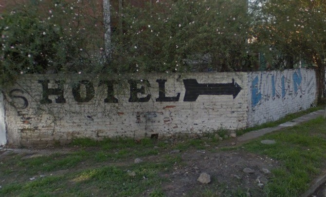 Previo al Día del Amigo encontró a su esposa con su mejor amigo entrando a un telo en Parque 9 de Julio | Actualidad