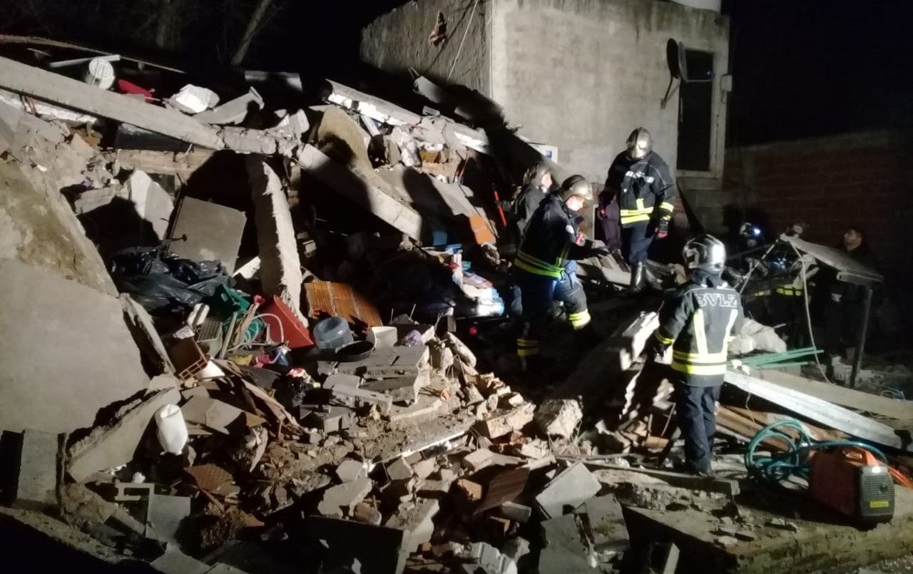 Trágico derrumbe de una vivienda en Lomas de Zamora: murieron dos mujeres | Actualidad