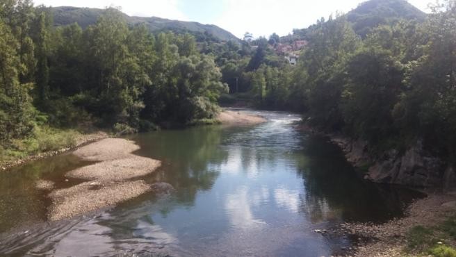 Apareció muerto en un río un nene de 5 años: tres detenidos, entre ellos un chico de 13 | Internacionales