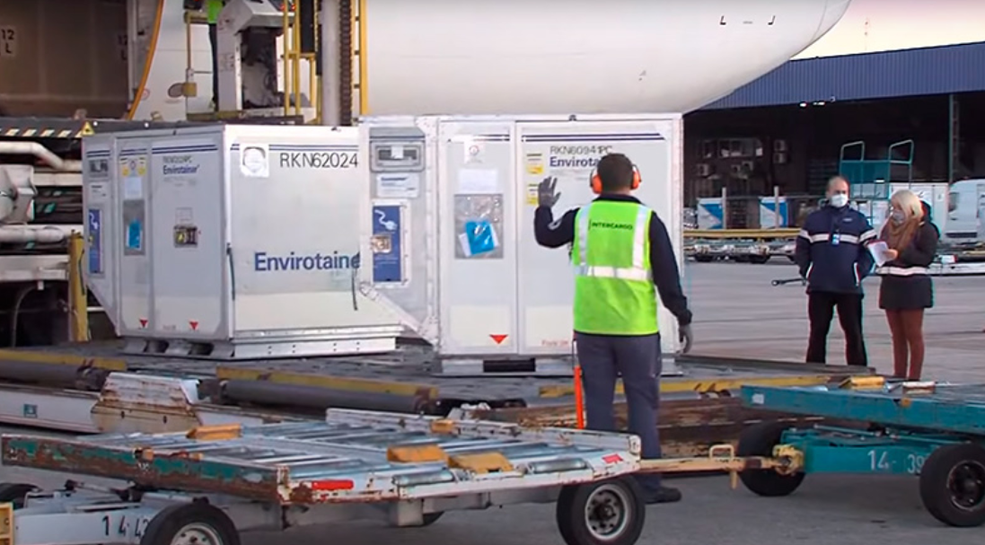 Llegan hoy al país otras 530.400 dosis de Astrazeneca | Actualidad