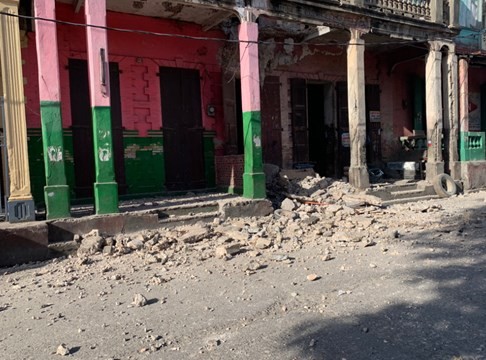 Sismo y la alerta de tsunami: el mar comenzó a ingresar a Haití y hay 227 víctimas fatales | Internacionales