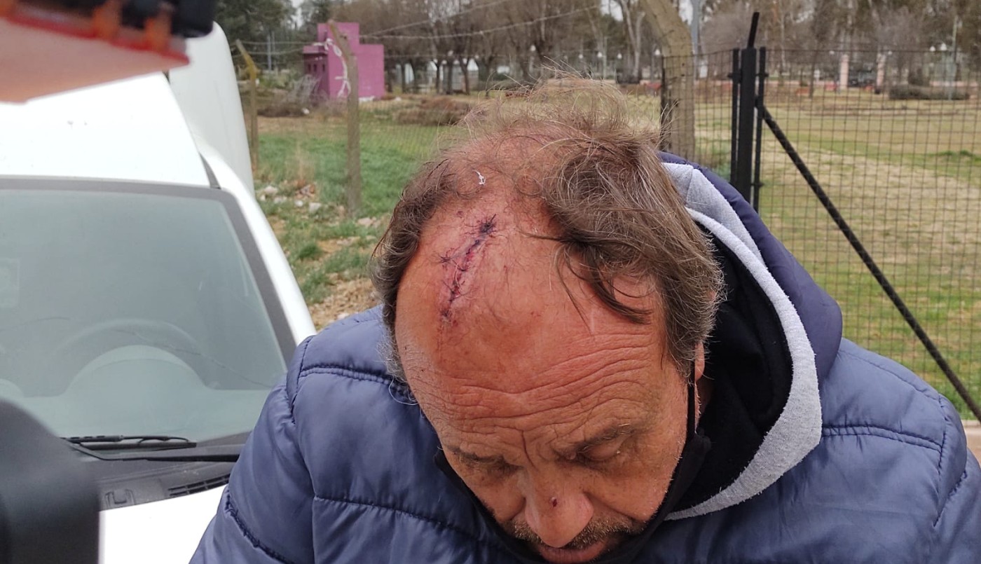 Un cliente lo atacó con un caño porque le vendió dos barriletes fallados | Actualidad