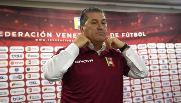 A días de enfrentar a la selección argentina, renunció por falta de pago el DT de Venezuela | Deportes