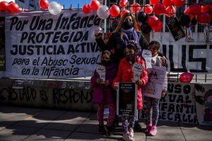 Víctima de abuso sexual reclama que no cierren la causa en la que denunció a su padre y abuelo | Actualidad