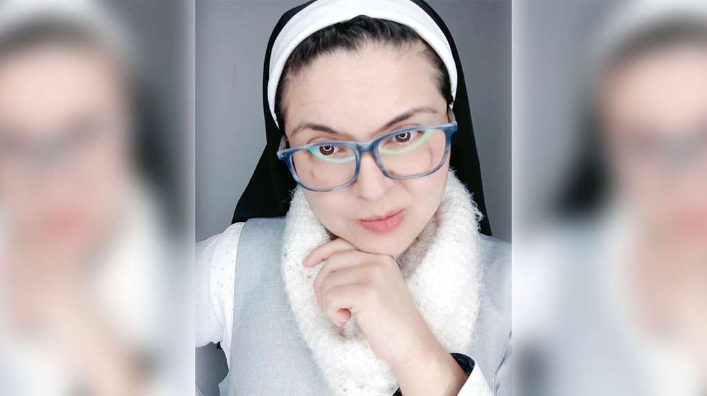 Una Monja ‘tiktoker’ se hizo famosa tras versionar el tema musical Tusa | VIDEOS TFN CORDOBA