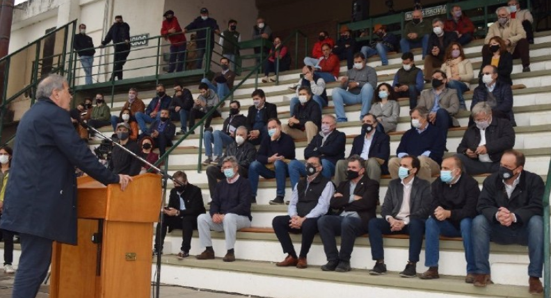 Cepo a la carne, ruralistas enojados con Fernández elogian a Schiaretti | Córdoba