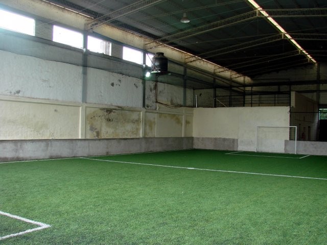 Se burlaron de él jugando al fútbol: volvió con una escopeta y les disparó | Actualidad