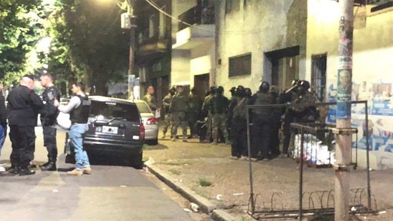 El mensaje de la esposa del rehén asesinado en Caseros a su hijo: "Murió por salvarte a vos" | Actualidad