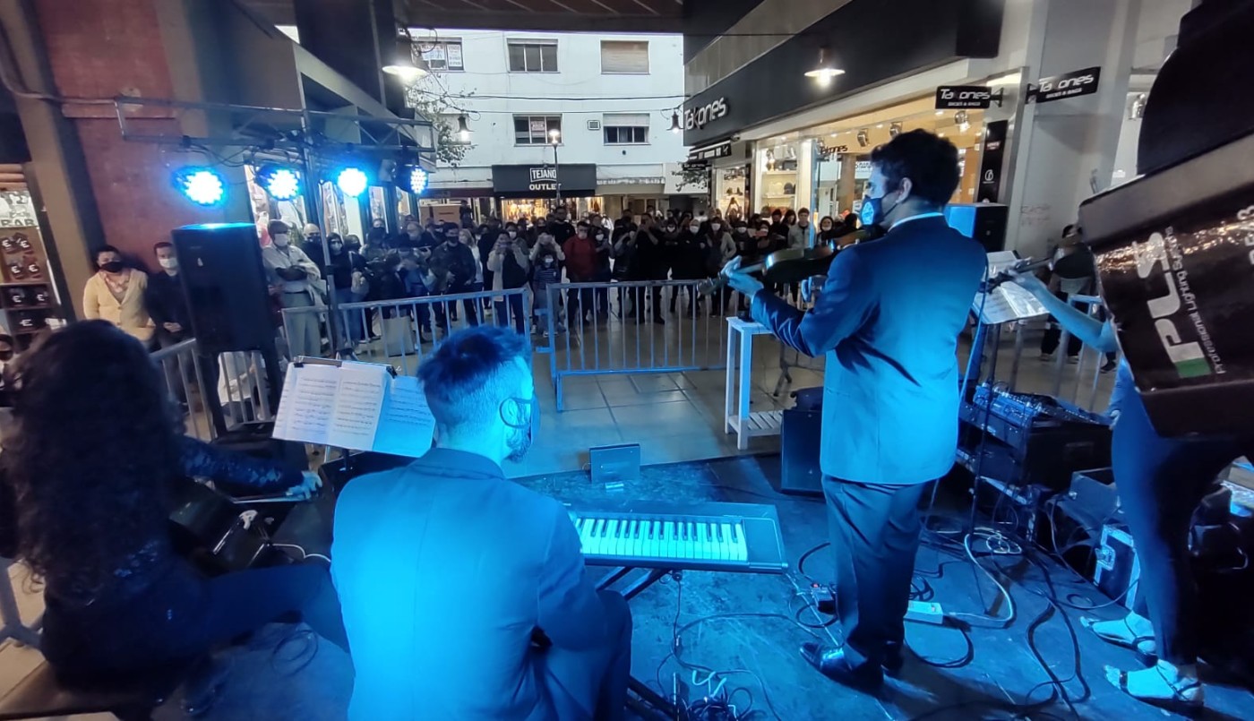 Se desarrolla en Córdoba "La Noche de las Peatonales" | Córdoba