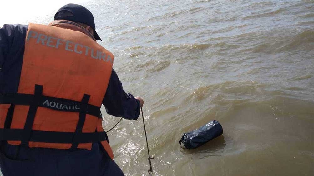 Indagarán a "Naco Goldfinger" y a otro náufrago por el hallazgo de 37 kilos de cocaína | Espectáculos