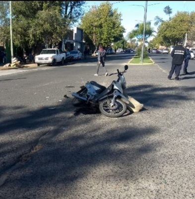 Una menor falleció al chocar una moto con móvil de emergencias médicas | Actualidad