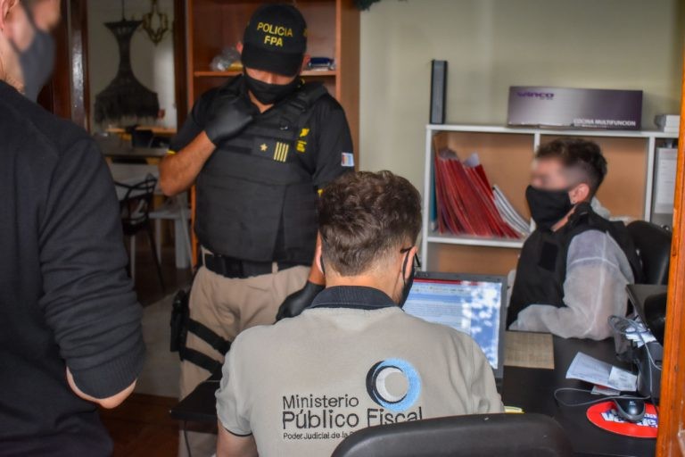 Vendían medicamentos por internet sin autorización, fueron detenidos | Córdoba