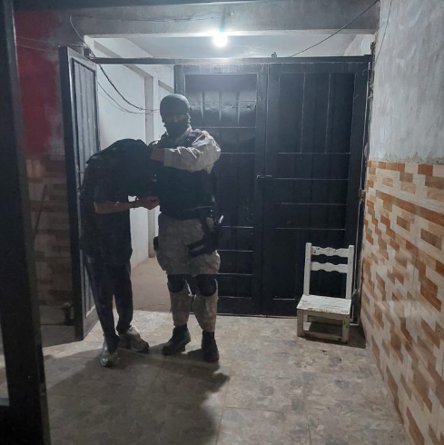 Dos quioscos cerrados, un narcomenudista detenido en barrio 1° de Julio | Córdoba