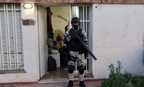 Detienen a pareja que tenía en su poder casi 7 mil dosis de marihuana | Córdoba