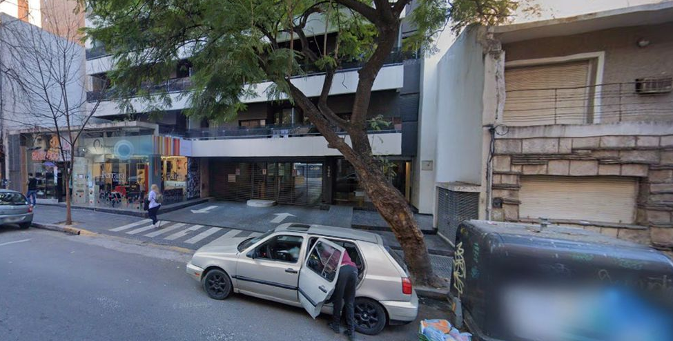 Nueva Córdoba: trepando por el balcón, robaron un departamento | Córdoba