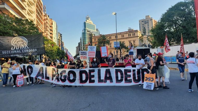 Masiva movilización en Córdoba, en contra del acuerdo con el FMI | Córdoba