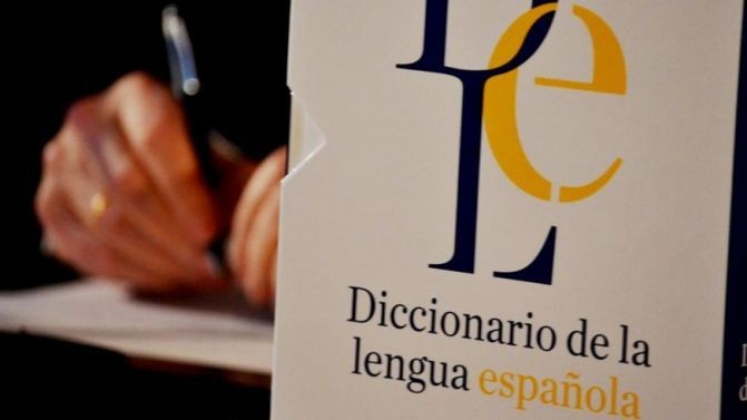 Cisgénero, webinario y más palabras que aceptó la RAE en su diccionario | Actualidad