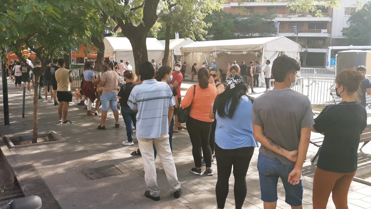 Otro día con picos de contagios en Córdoba: 12.089 casos positivos este martes | Córdoba