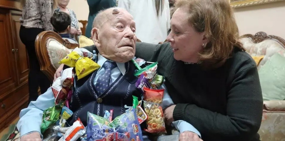 A los 112 años, murió el hombre más longevo del mundo | Internacionales