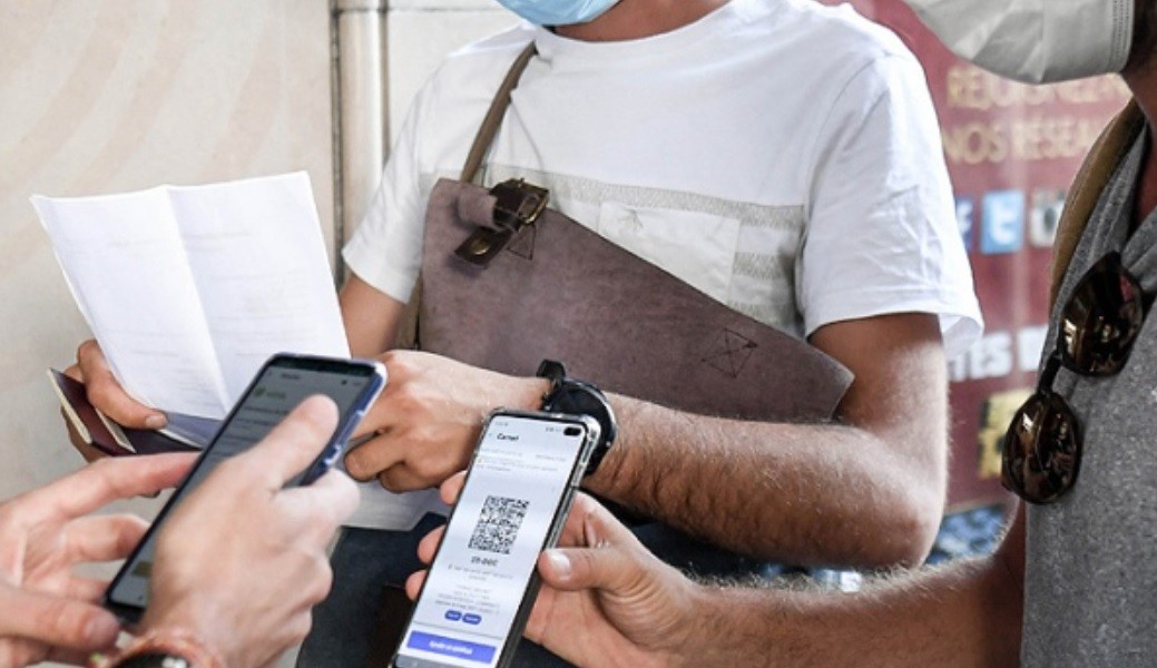 Buenos Aires implementará desde mañana el pase sanitario en micros de media y larga distancia | Actualidad