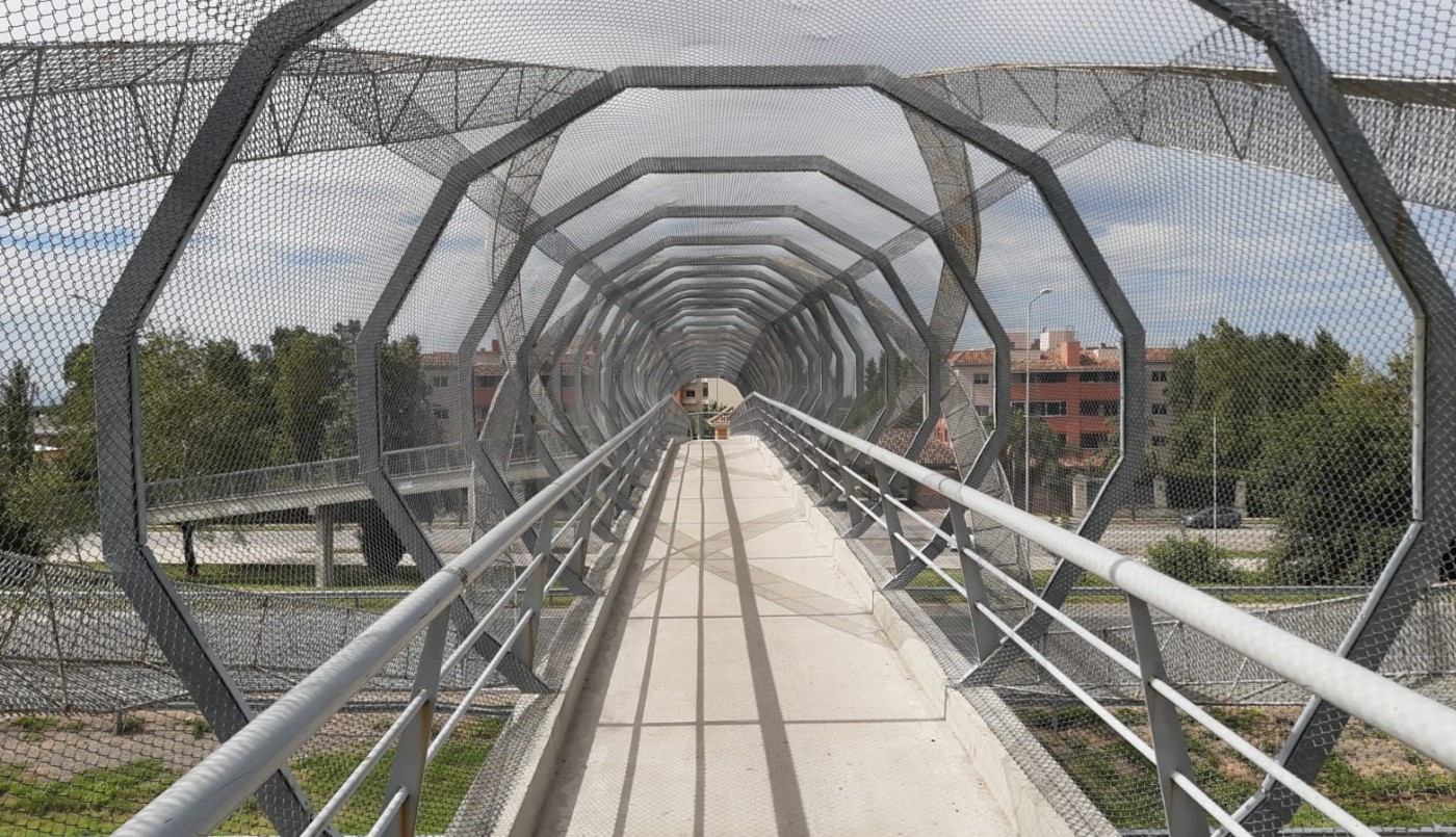 Lo apuñalaron en una pasarela de la circunvalación para robarle una moto | Córdoba