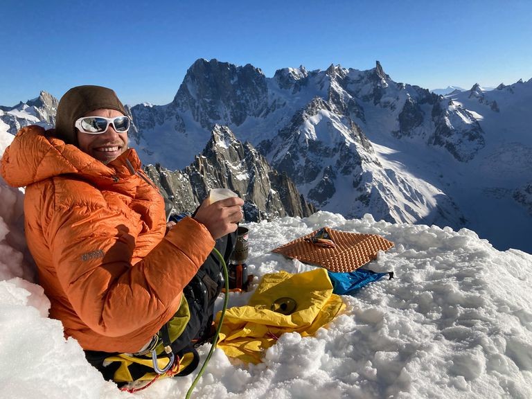 Dieron por finalizada la búsqueda del escalador italiano en el Cerro Torre: "Posibilidades de sobrevivir son mínimas" | Actualidad