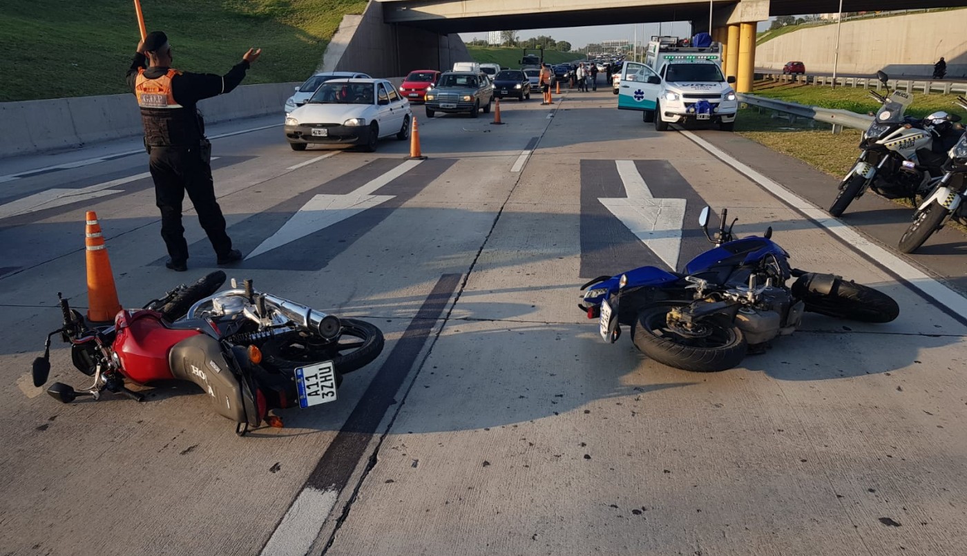 Motociclistas heridos tras choque en Circunvalación | Córdoba