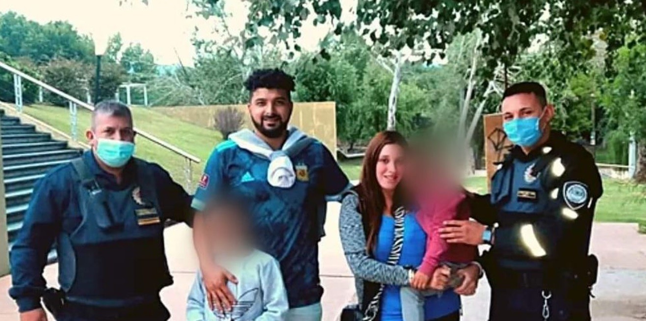 Dos policías asistieron a un niño que se estaba ahogando con un pastelito | Córdoba