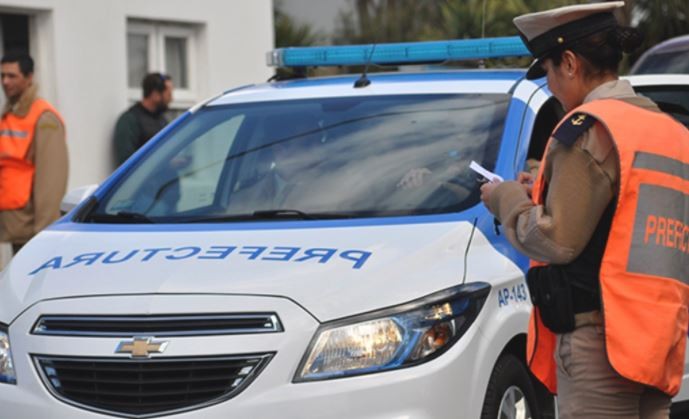 Un grupo comando robó un vehículo oficial de Prefectura Naval en plena Autopista Riccheri | Actualidad