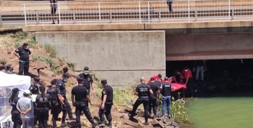 Golpeó a su pareja y la arrojó a un arroyo: no sabía nadar y murió ahogada | Actualidad