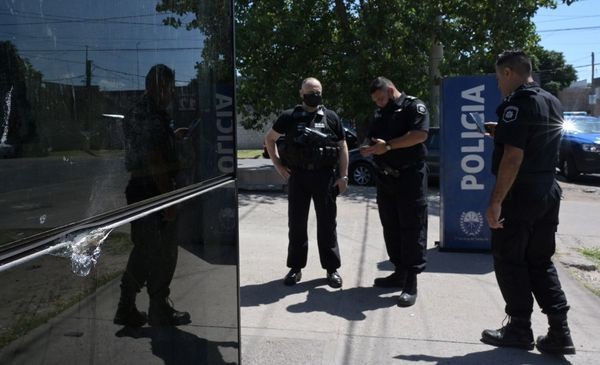 "Estamos en una guerra", dijo el secretario de Seguridad santafesino tras balaceras a seccionales | Actualidad