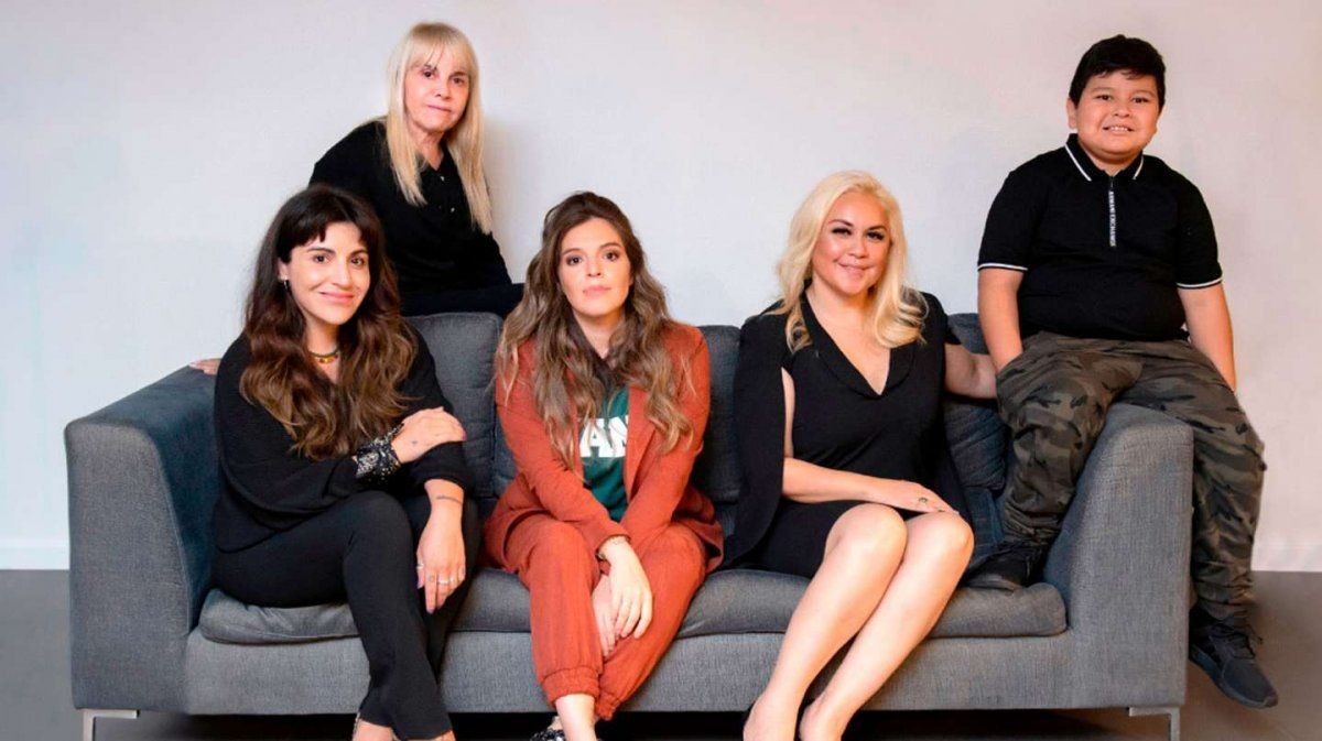 Claudia Villafañe y Verónica Ojeda reclamaron la herencia de Diego Maradona: la foto con sus hijos | Actualidad