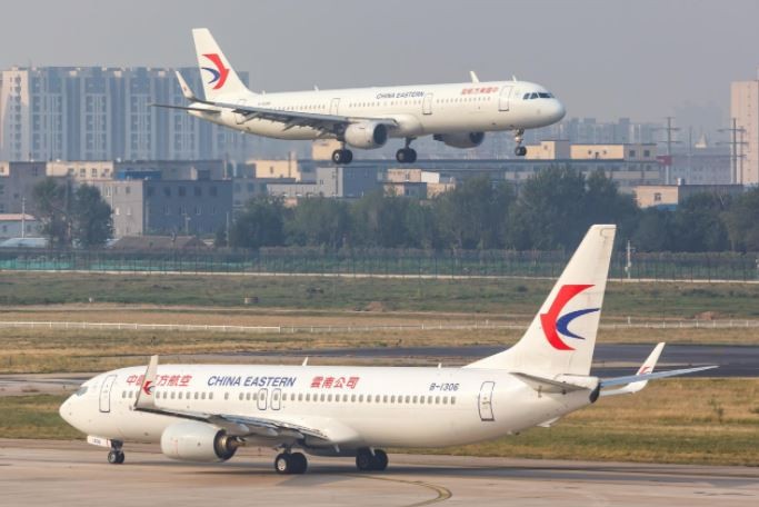 Se estrelló un avión en el sur de China con 133 pasajeros a bordo: buscan sobrevivientes | Internacionales